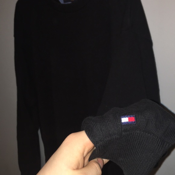 Tommy Hilfiger sweater - Picture 2 of 4